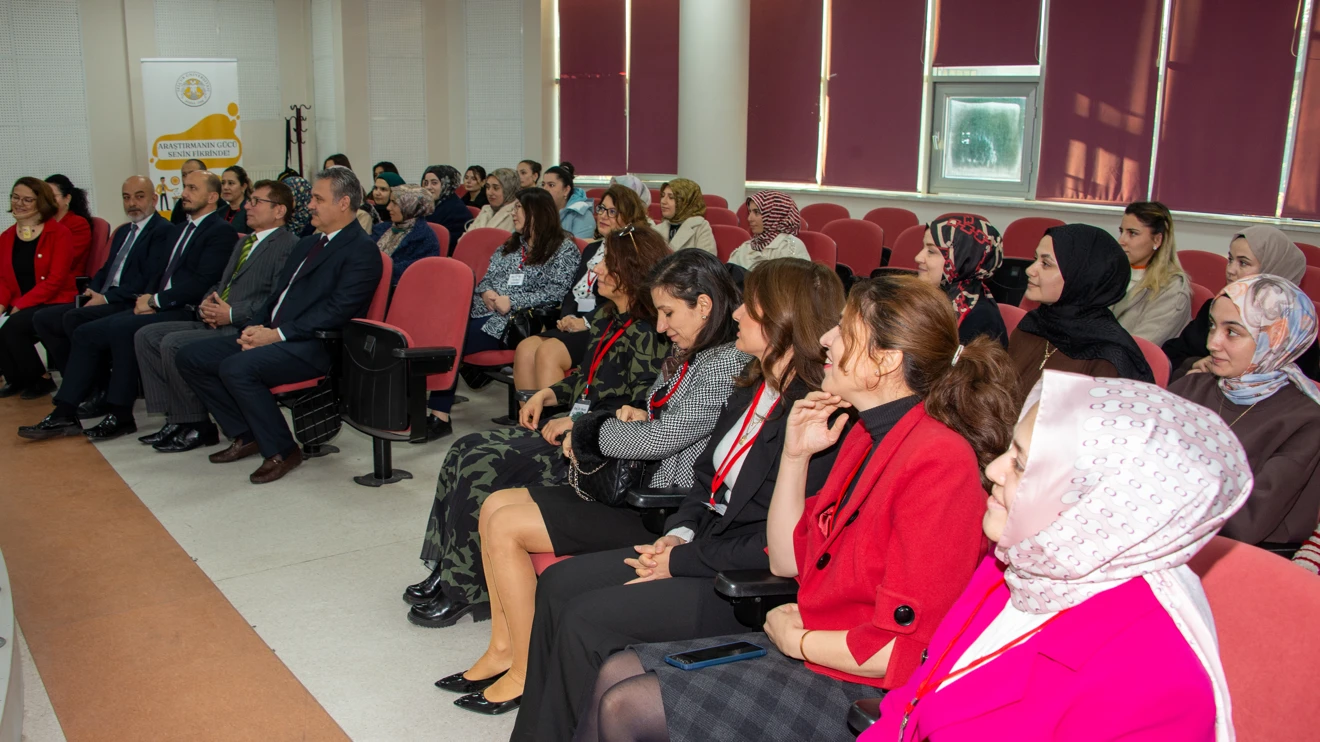 Ebeler İçin Simülasyon ile Omuz Distosisi Eğitimi düzenlendi